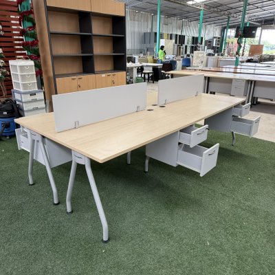 โต๊ะทำงานกลุ่ม 4 ที่นั่ง