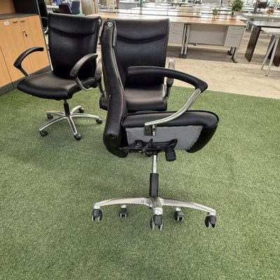 เก้าอี้ผู้บริหาร