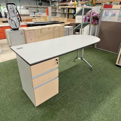 โต๊ะทำงานผู้บริหาร (สีเทาอ่อน)