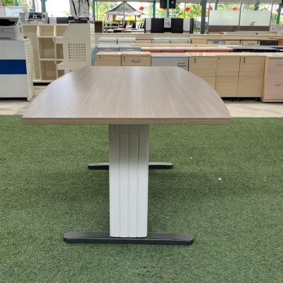 โต๊ะประชุม 4-6 ที่นั่ง