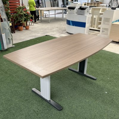 โต๊ะประชุม 4-6 ที่นั่ง