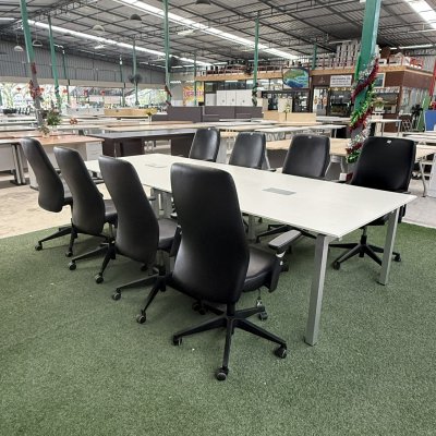 โต๊ะประชุม 10 ที่นั่ง