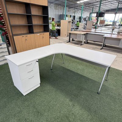 โต๊ะทำงานผู้บริหารทรง L