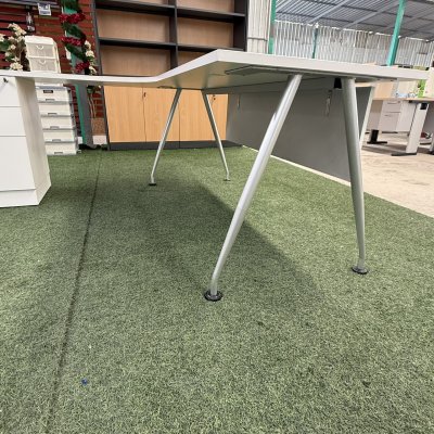 โต๊ะทำงานผู้บริหารทรง L