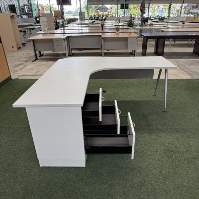 โต๊ะทำงานผู้บริหารทรง L