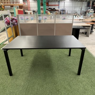 โต๊ะประชุม 4-6 ที่นั่ง