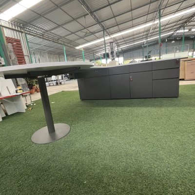 โต๊ะทำงานผู้บริหารทรง L (สีขาว)