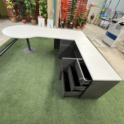 โต๊ะทำงานผู้บริหารทรง L (สีขาว)