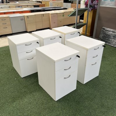 ตู้ลิ้นชักใต้โต๊ะ (สีขาว)