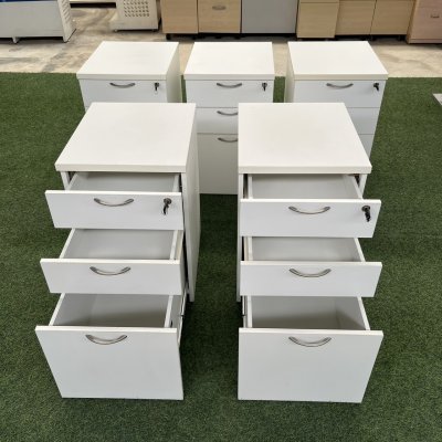 ตู้ลิ้นชักใต้โต๊ะ (สีขาว)