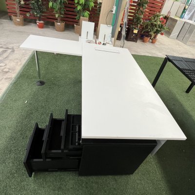 โต๊ะทำงานผู้บริหารทรง L