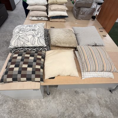 หมอนอิง (ใหญ่)