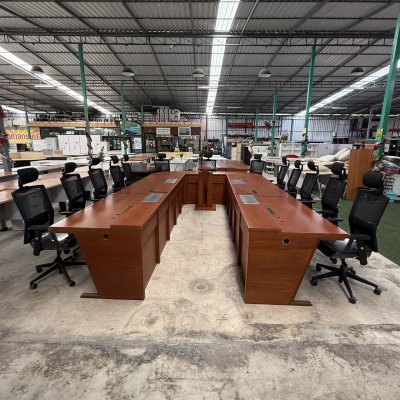 โต๊ะประชุม 23 ที่นั่ง