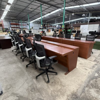 โต๊ะประชุม 23 ที่นั่ง