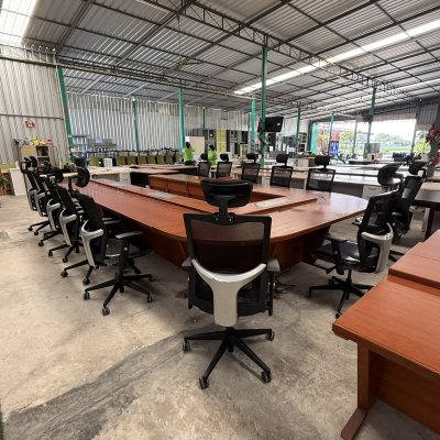 โต๊ะประชุม 23 ที่นั่ง