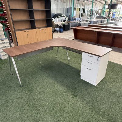 โต๊ะทำงานผู้บริหารทรง L