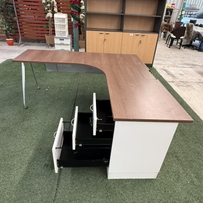 โต๊ะทำงานผู้บริหารทรง L