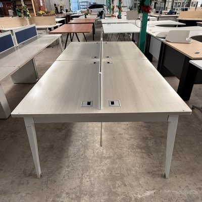 โต๊ะทำงานกลุ่ม 4 ที่นั่ง