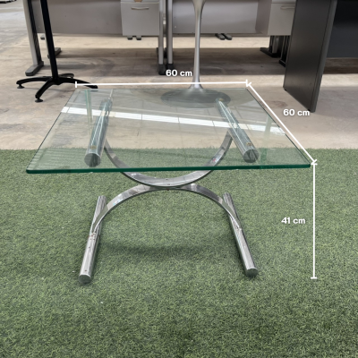 โต๊ะกลาง