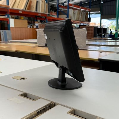 电脑屏 LCD 17"