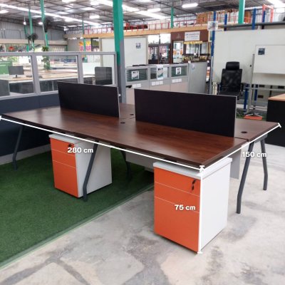 โต๊ะทำงานกลุ่ม 4 ที่นั่ง