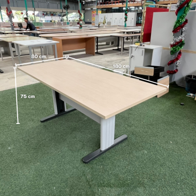 โต๊ะประชุม 4-6 ที่นั่ง