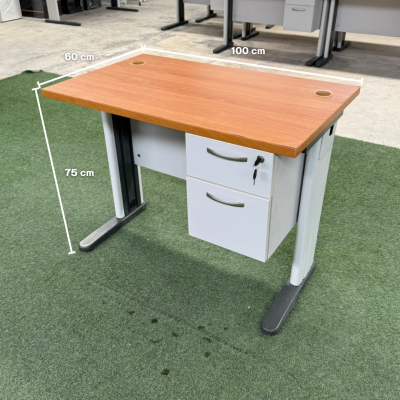 โต๊ะทำงาน