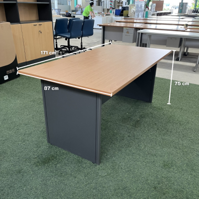 โต๊ะประชุม 4 ที่นั่ง