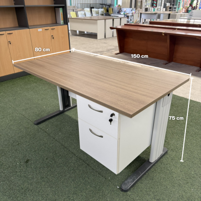 โต๊ะทำงานมีลิ้นชัก