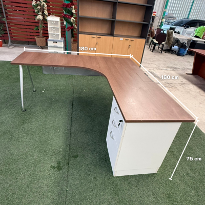 โต๊ะทำงานผู้บริหารทรง L