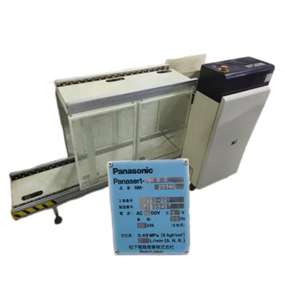 使用松下SMT卸料器。 使用松下SMT卸料器。