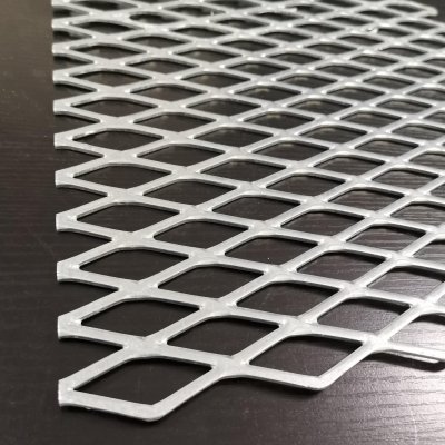 GXM-45242 Expanded Metal Screen (Hot-Dip Galvanized)