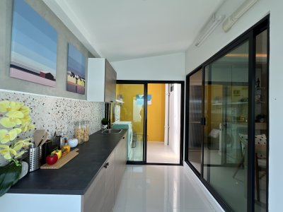 The connect สุวรรณภูมิ-กิ่งแก้ว