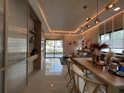 The connect สุวรรณภูมิ-กิ่งแก้ว