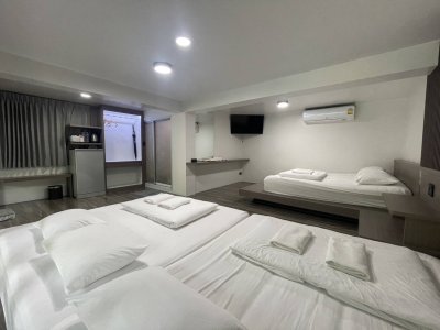 Jamjan Room 11
