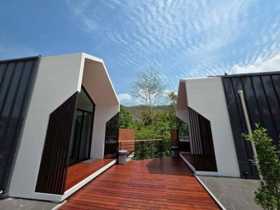 บ้าน The moon