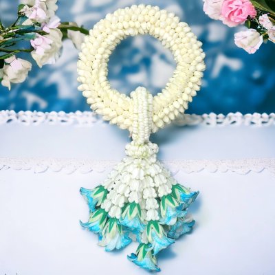 พวงมาลัยมะลิรัดข้อลักอุบะพุ่มสีฟ้า