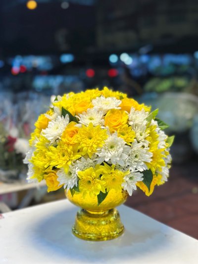 พานดอกไม้สด