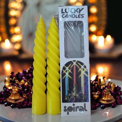 เทียนเกลียวสีเหลืองยาว 6 นิ้ว 1 คู่