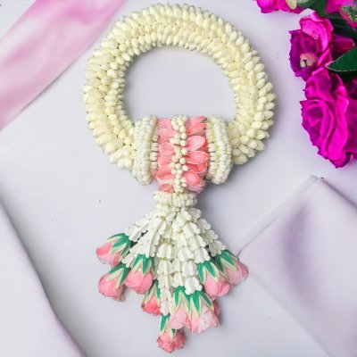 พวงมาลัยมะลิรัดข้อมาลัยแบนอุบะพุ่มสีชมพู