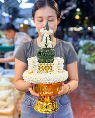 พานธูปเทียนแพรล้อมดอกพุดสี(ลูกค้าเลือกสีได้8สี)