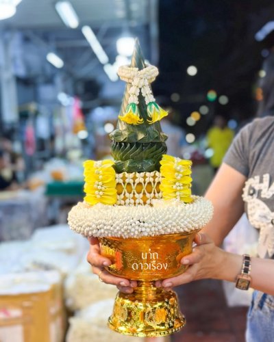 พานธูปเทียนแพรล้อมดอกพุดสี(ลูกค้าเลือกสีได้8สี)