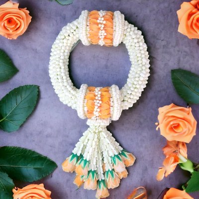 พวงมาลัยพุดใหญ่รัดข้อมาลัยแบน2ตำแหน่งอุบะพุ่มสี(ลูกค้าเลือกสีได้8สี)