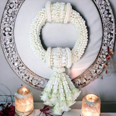 พวงมาลัยพุดใหญ่รัดข้อมาลัยแบน2ตำแหน่งอุบะพุ่มสี(ลูกค้าเลือกสีได้8สี)