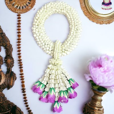 พวงมาลัยพุดใหญ่รัดข้อลักอุบะพุ่มสี(ลูกค้าเลือกได้8สี)