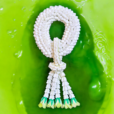 พวงมาลัยพุดใหญ่รัดข้อลักอุบะแขกสี(ลูกค้าเลือกสีได้8สี)