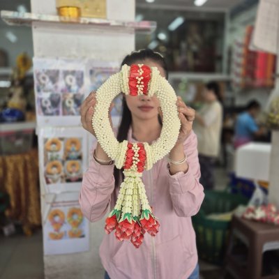 พวงมาลัยพุดเล็กรัดข้อมาลัยแบน2ตำแหน่งอุบะพุ่มสี(ลูกค้าเลือกสีได้8สี)