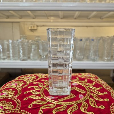 แจกันแก้ว สูง 15 ซม. ปากกว้าง 6 ซม.