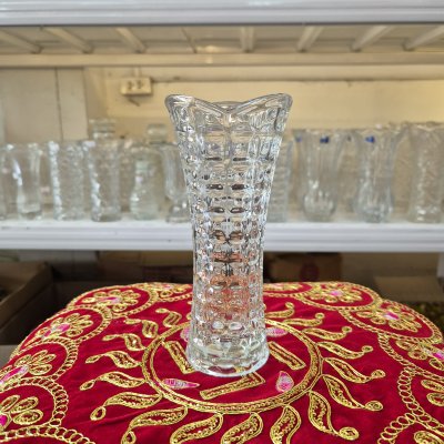 แจกันแก้ว สูง 15 ซม. ปากกว้าง 6 ซม.