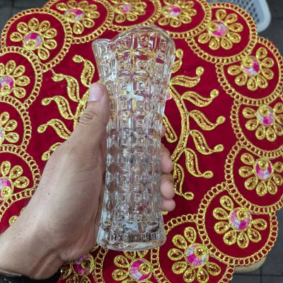 แจกันแก้ว สูง 15 ซม. ปากกว้าง 6 ซม.